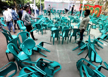 পাবনা জেলা ছাত্রলীগের বর্ধিত সভায় হামলা ভাংচুর, সভাপতি আহত