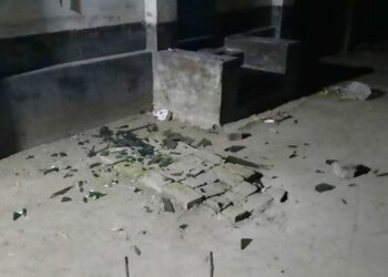 আটঘরিয়ায় তুচ্ছ ঘটনাকে কেন্দ্র করে বাড়ীঘর ভাংচুর লুটপাট ও মারপিটের অভিযোগ