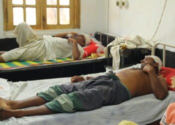 সুজানগরে বিজয়ী প্রার্থীর সমর্থকদের ওপর পরাজিত প্রার্থীর সমর্থকদের হামলায় আহত ১০