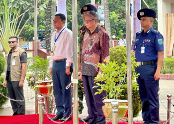 চার দিনের সফরে পাবনায় পৌঁছেছেন রাষ্ট্রপতি মো.সাহাবুদ্দিন