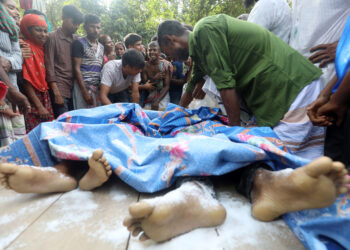 পাবনায় পদ্মা নদীতে গোসলে নেমে দুইভাইসহ ৩ জনের মৃত্যু