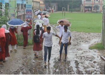 পাবনার দুবলিয়া উচ্চ বিদ্যালয়ে পড়াশোনার বেহালদশা, নেই কোন তদারকি! 