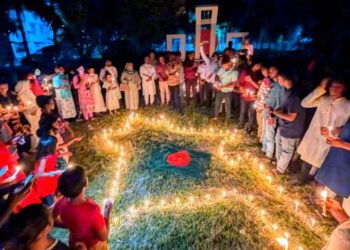 পাবনা ক্যাডেট কলেজিয়েট স্কুলের প্রধান শিক্ষকের ব্যবহার্য সামগ্রী ফিরিয়ে আনলেন শিক্ষার্থীরা