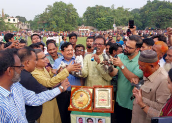 চাটমোহরে আরাফাত রহমান কোকো স্মৃতি ফ্রেন্ডলী ফুটবল ম্যাচ অনুষ্ঠিত