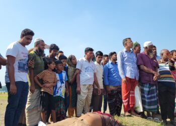 পাবনায় মানসিক ভারসাম্যহীন যুবককে গলা কেটে হত্যা!