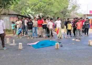 পাবনায় সড়ক দুর্ঘটনায় নিহত ১, আহত ২