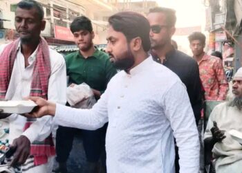 তারুণ্যের অগ্রযাত্রা ফাউন্ডেশনের উদ্যোগে অসহায়দের মাঝে ইফতার বিতরণ ও সাংবাদিকদের নিয়ে দোয়া মাহফিল