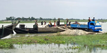 বেড়ায় অনিয়মতান্ত্রিকভাবে বালু উত্তোলন ও বিক্রির অভিযোগ; নির্বিকার প্রশাসন