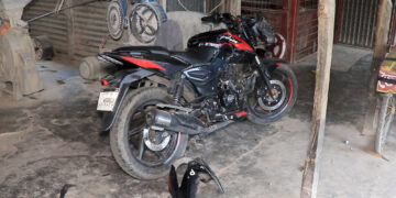 সাঁথিয়ায় চাঁদা না দেওয়ায় রাইচ মিলে ভাঙচুর-লুটপাটের অভিযোগ যুবলীগ-ছাত্রলীগ নেতার বিরুদ্ধে