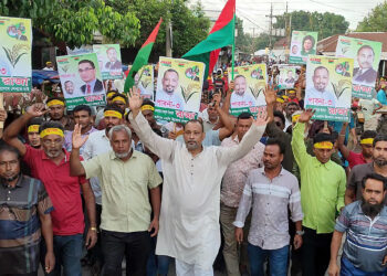 যারা নিজের এলাকা অন্যের হাতে তুলে দেয় তারা দালাল-স্বার্থপর, তাই এলাকাবাসীর জন্য আমি আরেক মুক্তিযুদ্ধে নেমেছি- রাজা